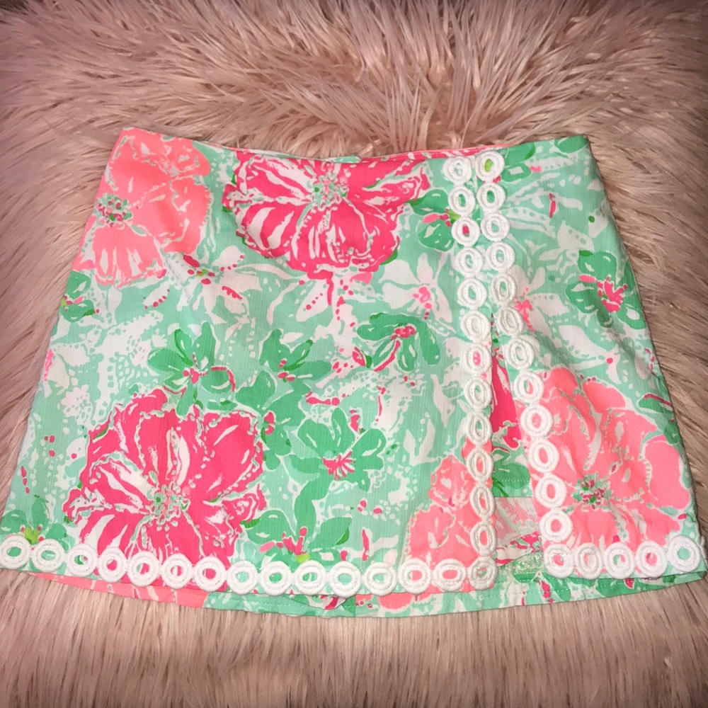 ⭐️Lilly Pulitzer Skort Size 6 EUC! ⭐️